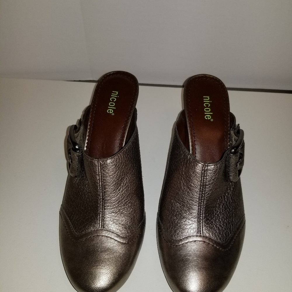Nicole Mules/Clogs